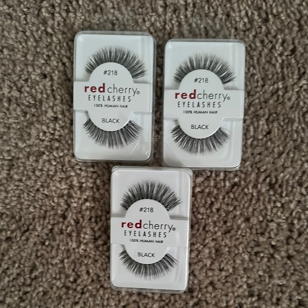 Black Eyelashes